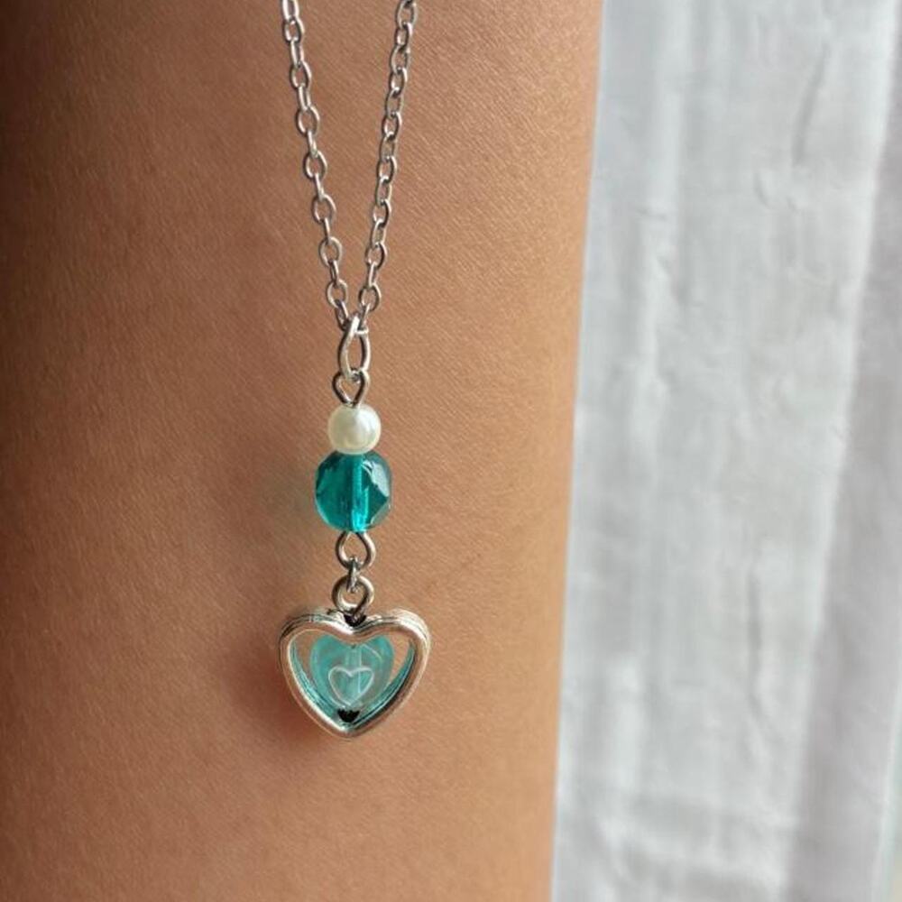 Silver heart pendant y shaped